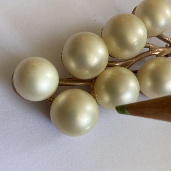 Vintage faux pearl cluster branch pin brooch - Picture 7 of 9